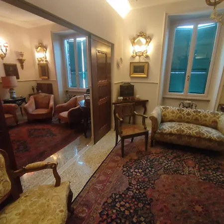 Habitación en casa particular Gay House - Only Gay Roma